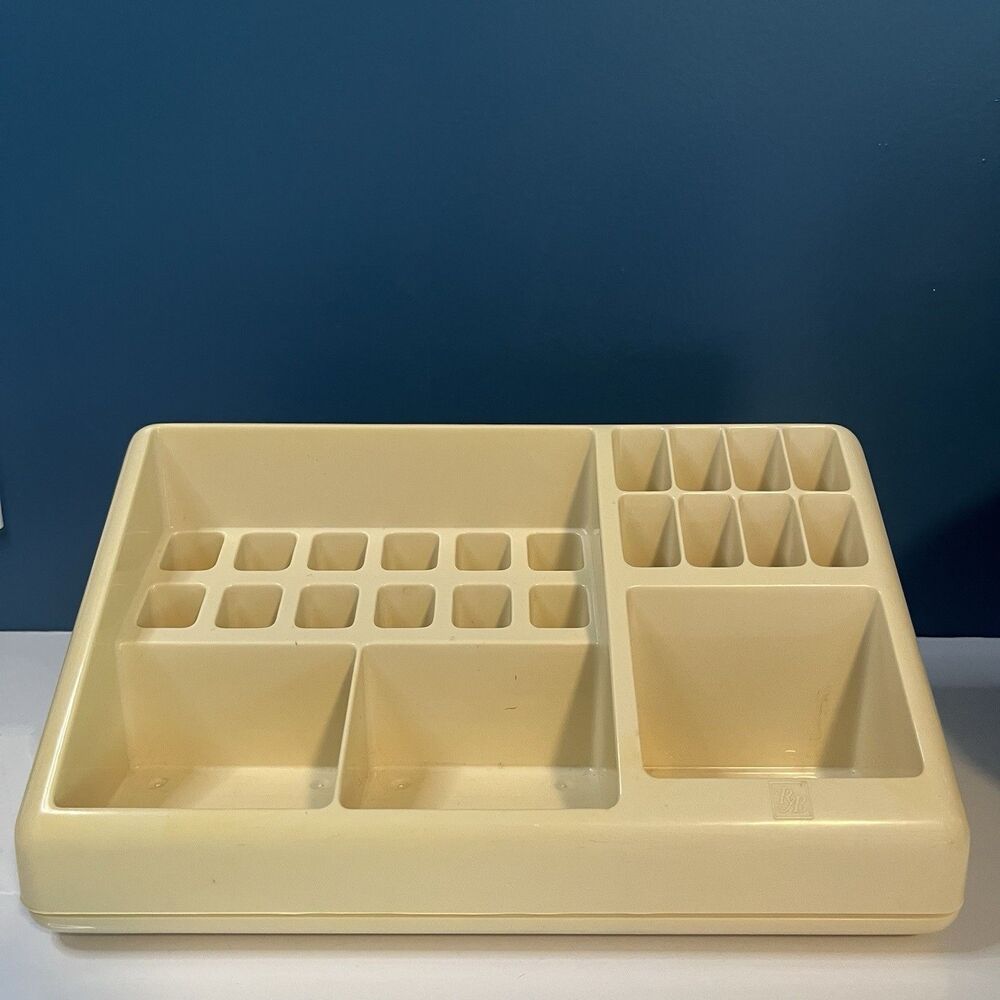 Burtch Reina Alexis Barone Cosmetic Makeup Organizer Caddy Beige MCM VTG 1970’s
